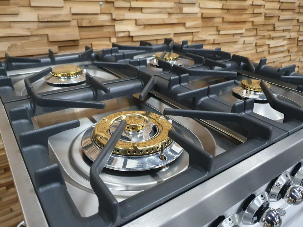 🔥Luxe Boretti Fornuis 60cm hoogglans wit & rvs 4 pits, Niet ingevuld, Niet ingevuld, Zo goed als nieuw, Energieklasse A of zuiniger