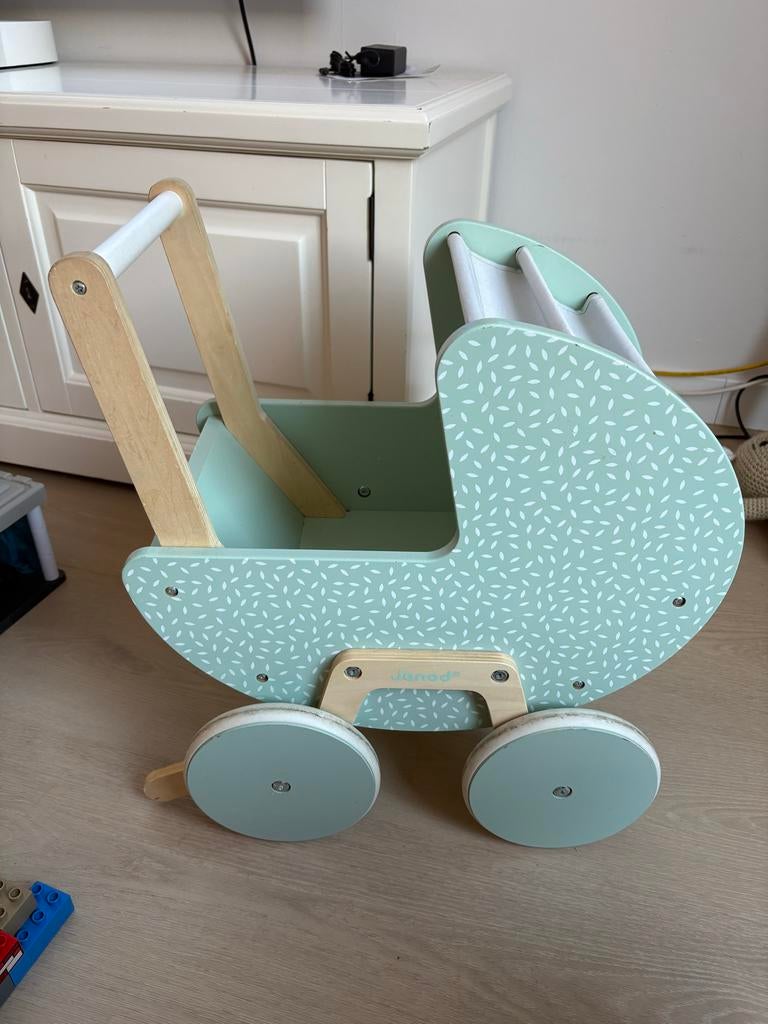 Janod poppenwagen kinderwagen hout zgan loopwagen loopauto, Ophalen of Verzenden, Zo goed als nieuw, Overige typen