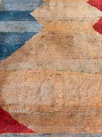 Hoogpolig tapijt met geometrisch patroon, Ophalen, Gebruikt, 150 tot 200 cm, 200 cm of meer