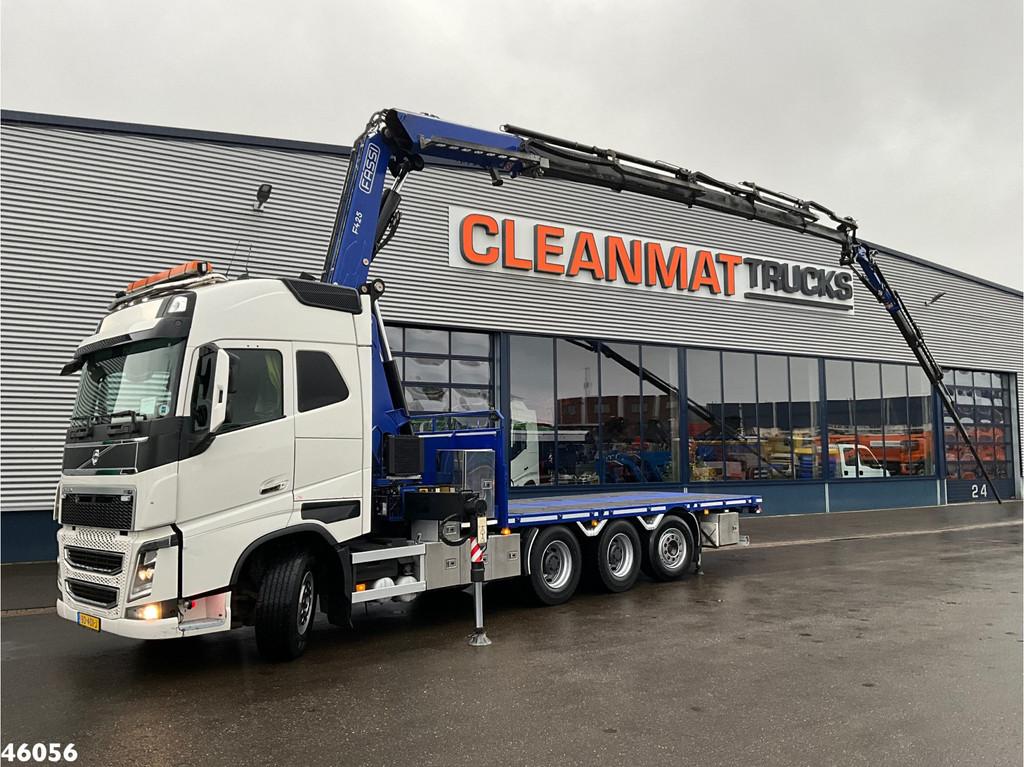 Volvo FH 16.550 8x4 Euro 6 Fassi 42 Tonmeter laadkraan + Fly, Auto's, Automaat, Euro 6, Diesel, 2 stoelen