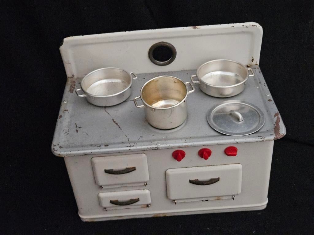 Vintage metal speelkeuken met pannenset, Ophalen, Gebruikt