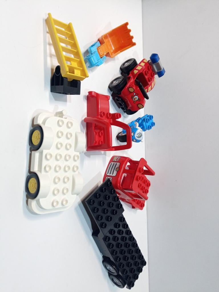 Grote partij Duplo voertuig onderdelen en wielen, Kinderen en Baby's, Gebruikt, Ophalen of Verzenden, Duplo, Losse stenen