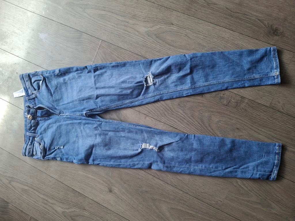 Stoere C&A jeans maat 164 met lichte slijtageplekken, Kinderen en Baby's, Kinderkleding | Maat 164, Broek, Gebruikt, C&A, Jongen of Meisje