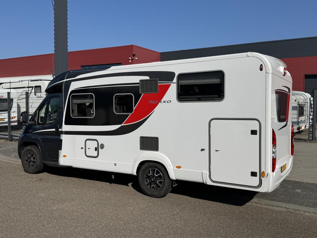 Bürstner Nexxo T 690 G - Automaat - Lengtebed, Automaat, Ringverwarming, Verwarmde buitenspiegels, Fiat