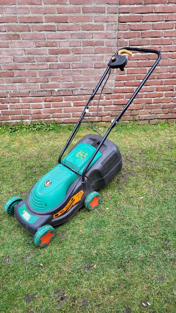 Grasmaaimachine van Black & Decker, Tuin en Terras, Grasmaaiers, Ophalen, Gebruikt
