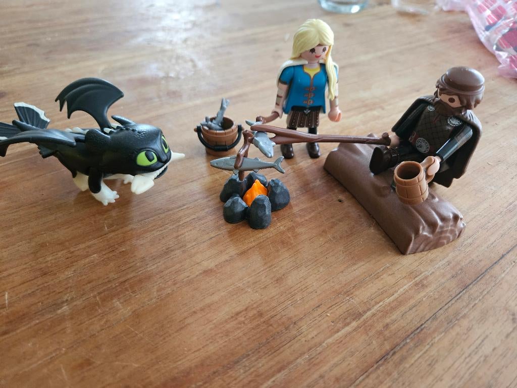 Playmobil Dragons Hikkie en Astrid met babydraak 70040, Ophalen of Verzenden, Zo goed als nieuw, Complete set