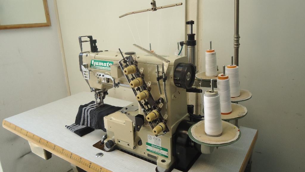 Industriële Naaimachine Yamato onder/bovendek Vol Automaat, Hobby en Vrije tijd, Naaimachines en Toebehoren, Overige merken, Gebruikt
