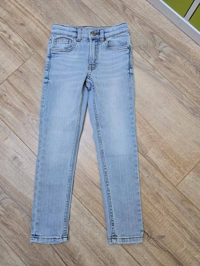 Zara jongen spijkerbroek mt 122 bijna nieuw, Kinderen en Baby's, Kinderkleding | Maat 122, Zo goed als nieuw, Zara, Jongen, Ophalen