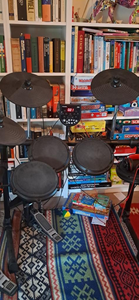Alesis DM6 drumstel met krukje en stokken, Ophalen