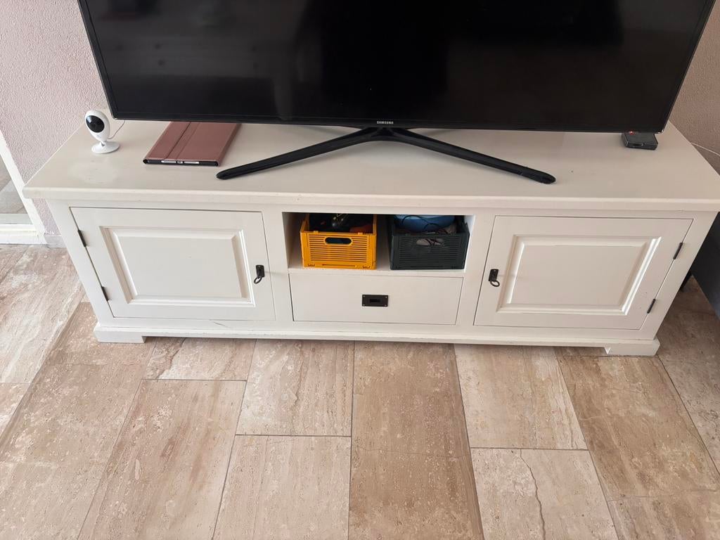 Tv meubel, Ophalen, 150 tot 200 cm, Zo goed als nieuw, Minder dan 100 cm