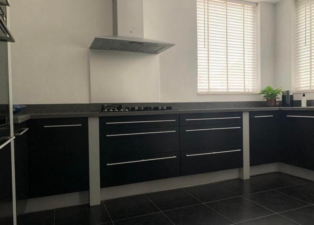 ✨ LUXE U VORM KEUKEN MET KASTENWAND ✨, Huis en Inrichting, Keuken | Complete keukens, Ophalen, U-keuken, Zwart, Zo goed als nieuw