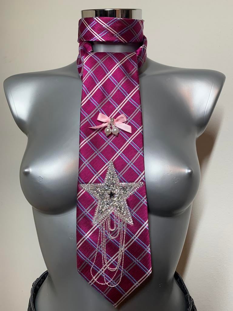 Stropdas met strass ster en parels, Kleding | Heren, Stropdassen, Ophalen of Verzenden, Zo goed als nieuw, Roze, Met patroon