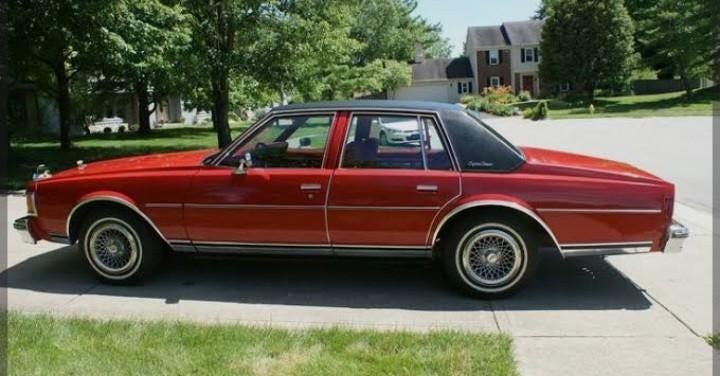 Linker achterdeur van Chevrolet caprice  1977/ 1978 gezocht!, Auto-onderdelen, Ophalen