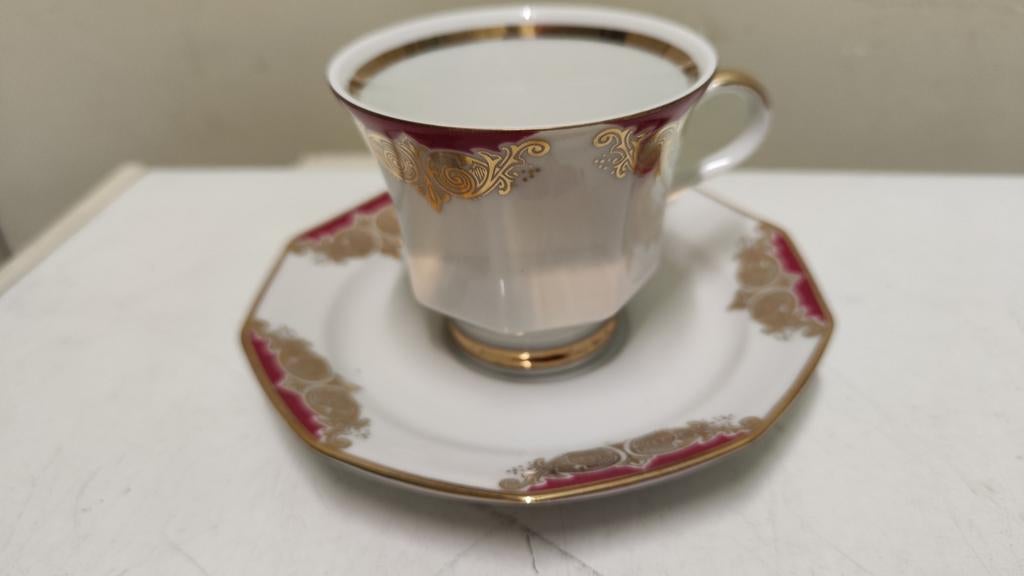 Vintage Winterling Bavaria kop en schotel, rood/goud decor, Ophalen of Verzenden