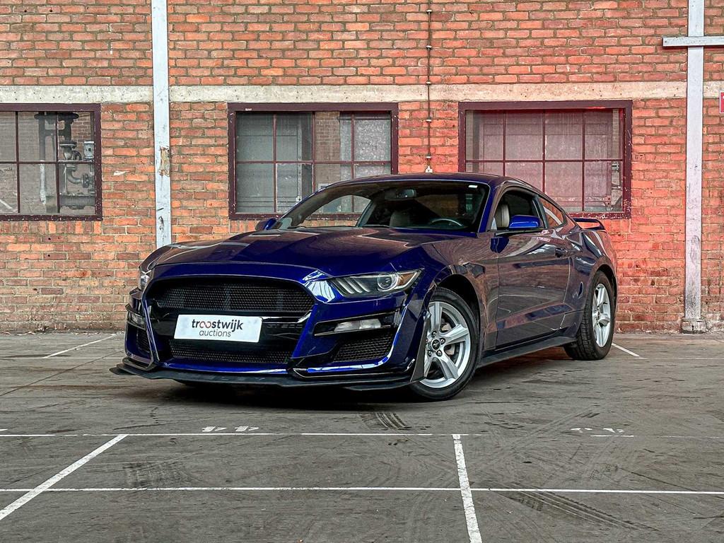 Ford Mustang Coupe Ecoboost Premium 310pk 2016, Auto's, Automaat, Gebruikt, Cabriolet, Bedrijf