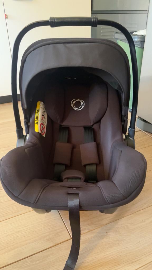 bugaboo turtle air by nuna + adapters, Kinderen en Baby's, Autostoeltjes, Overige merken, Autogordel of Isofix, Ophalen of Verzenden