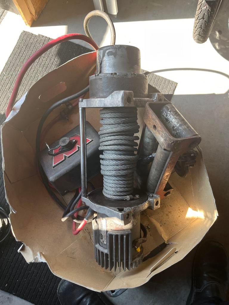 Warn Series Wound Power Lier - 24V, Ophalen, Gebruikt, Universele onderdelen