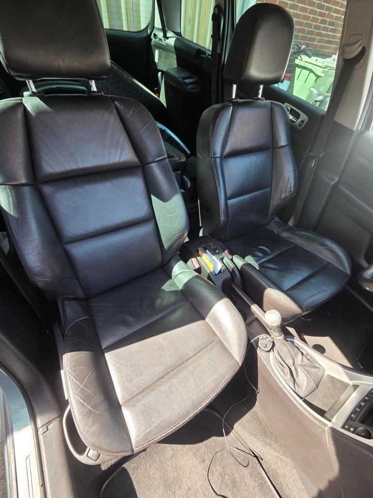Auto stoel peugeot LEER, Auto-onderdelen, Ophalen of Verzenden, Nieuw, Peugeot