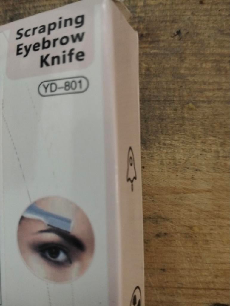 Nieuw Wenkbrauwmesje - Precisie Scheren, Ophalen of Verzenden, Nieuw, Ogen, Overige typen