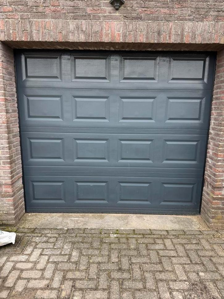 Snelle Sectionaal Deur met 2 Afstandsbedieningen, Doe-het-zelf en Verbouw, Deuren en Horren, Gebruikt, Garagedeur, 215 cm of meer
