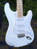 Fazley Stratocaster inclusief strap en tas, Ophalen, Zo goed als nieuw, Solid body, Overige merken