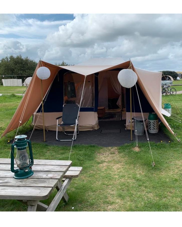 Vlieland Stortemelk tent te huur Hemelvaart en Pinksteren, Caravans en Kamperen, Tenten, Zo goed als nieuw, Ophalen