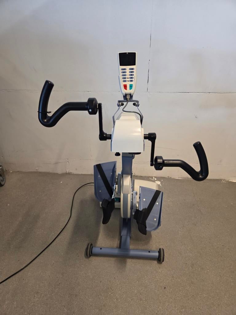 Thera arm- en beentrainer bouwjaar 2022, Diversen, Ophalen