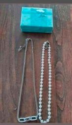 2 Nieuwe Kettingen in Doosje, Nieuw, Ophalen of Verzenden, Zilver, Overige materialen