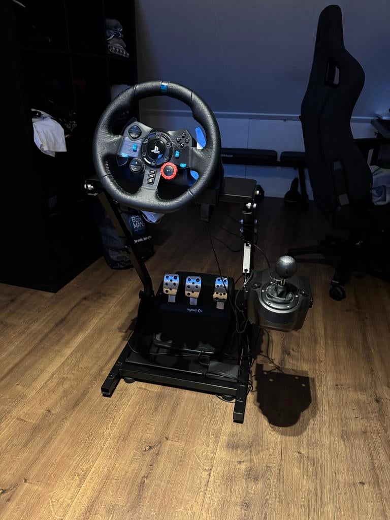Logitech Race Stuur met Pedalen, Schakelpook en Houder, Ophalen, Gebruikt