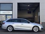 Skoda Octavia Combi 1.0 e-TSI Sport Business|Matrix Led|Navi, Auto's, Skoda, Gebruikt, Euro 6, 23 km/l, Hybride Elektrisch/Benzine
