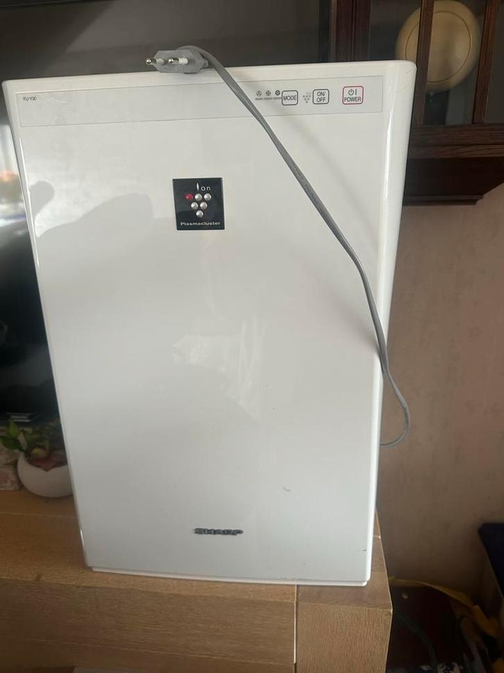 Sharp Plasmacluster luchtreiniger FU-Y30, Witgoed en Apparatuur, Luchtbehandelingsapparatuur, Gebruikt, Luchtreiniger, Ophalen of Verzenden