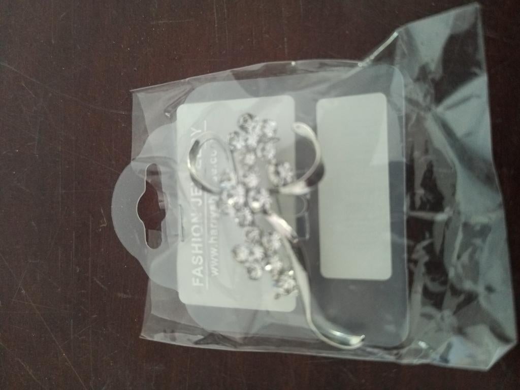 HH Plastronspeld Flower - Zilverkleurig met Strass, Sieraden, Tassen en Uiterlijk, Broches, Overige materialen, 4 tot 7 cm, Nieuw