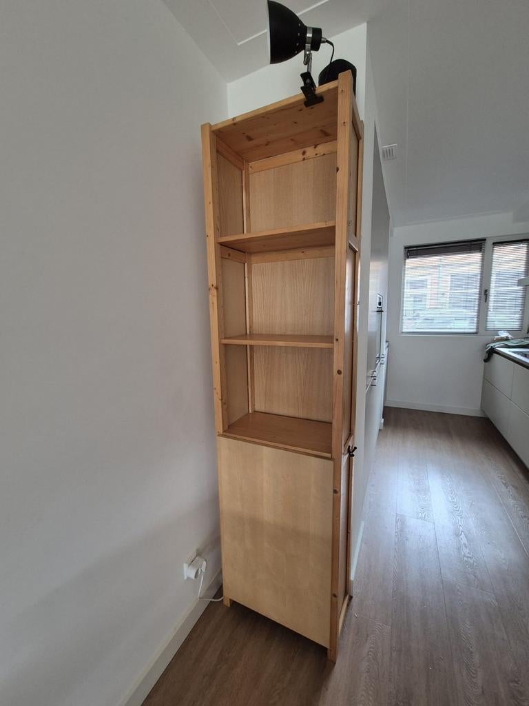 Lundia kast met planken en deurtje, Huis en Inrichting, Kasten | Boekenkasten, Ophalen