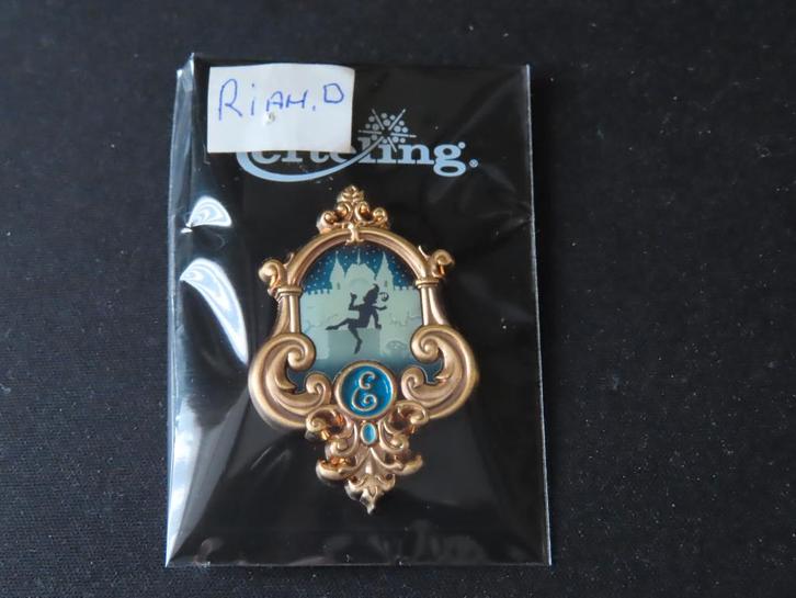 Efteling pin Winter 2013/14 zonder origineel kaartje., Verzamelen, Efteling, Zo goed als nieuw, Button of Speldje, Ophalen