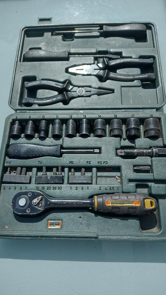 Bruder Mannesann doppendoos 10 euro, Doe-het-zelf en Verbouw, Gereedschap | Handgereedschap, Ophalen, Gebruikt