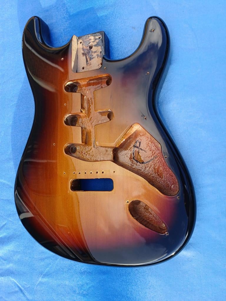 Mooie massieve Statocaster body, Muziek en Instrumenten, Instrumenten | Onderdelen, Ophalen of Verzenden, Zo goed als nieuw, Elektrische gitaar