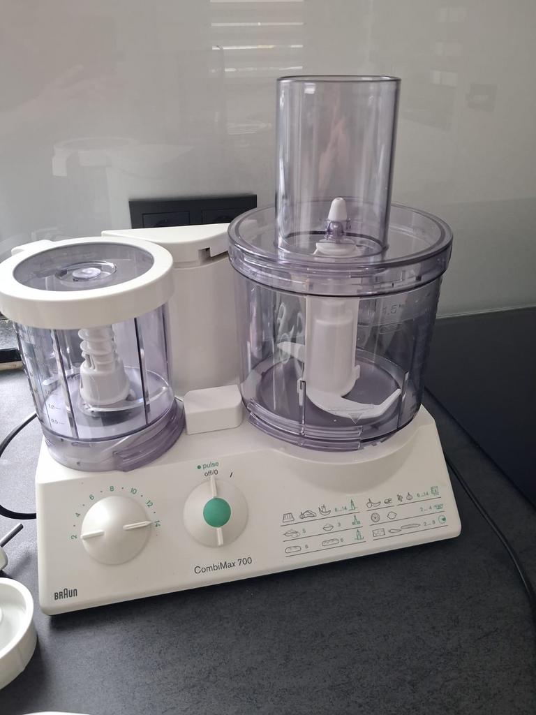 Braun CombiMax 700 Keukenmachine met accessoires, Gebruikt, 1 tot 2 liter, 3 snelheden of meer, Ophalen of Verzenden