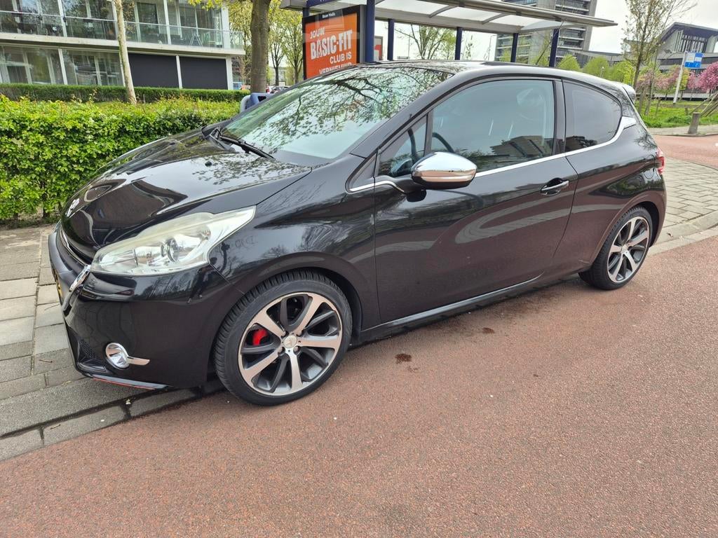 Peugeot 208 1.6 VTI 88KW/120PK 3-D 2012 Zwart, Voorwielaandrijving, Zwart, 1055 kg, Handgeschakeld