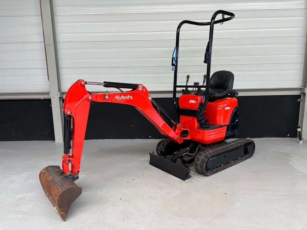 Minigraver Kubota U10-3 2015 1589uur nieuw gespoten, Zakelijke goederen, Machines en Bouw | Kranen en Graafmachines, Ophalen, Graafmachine