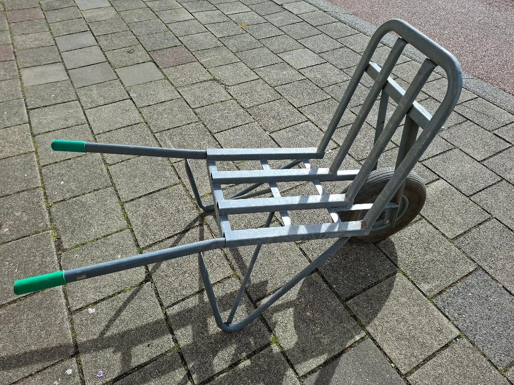 Steen Kruiwagen, Tuin en Terras, Kruiwagens, Ophalen, Gebruikt, Handmatig, Eenwielig