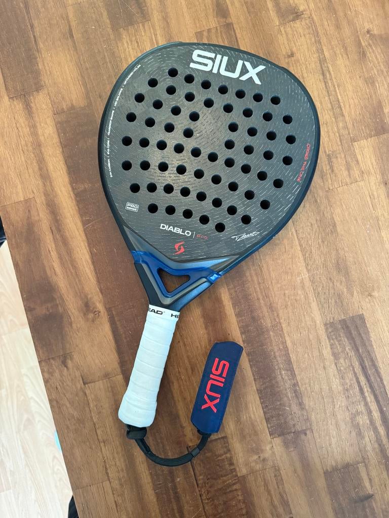 Siux Diablo Tino Libaak 2026 padelracket, Sport en Fitness, Padel, Ophalen of Verzenden, Gebruikt, Padelracket
