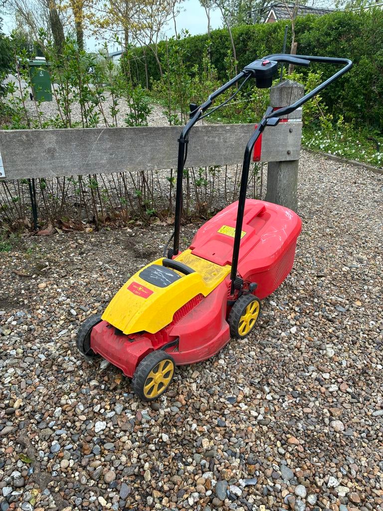 Elektrische Grasmaaier - 1200W, Cirkelmaaier, Gebruikt, Elektrische grasmaaier, Ophalen of Verzenden