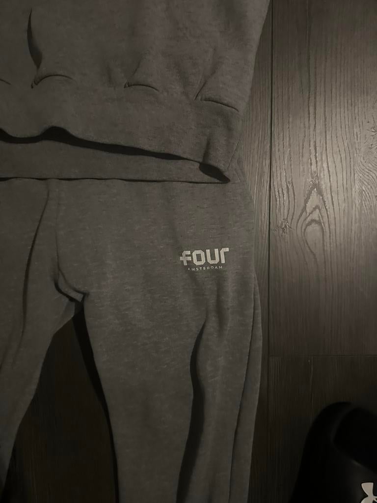 Four Amsterdam Trainingspak Maat S - Goede Staat, Ophalen of Verzenden, Zo goed als nieuw, Maat 46 (S) of kleiner, Grijs