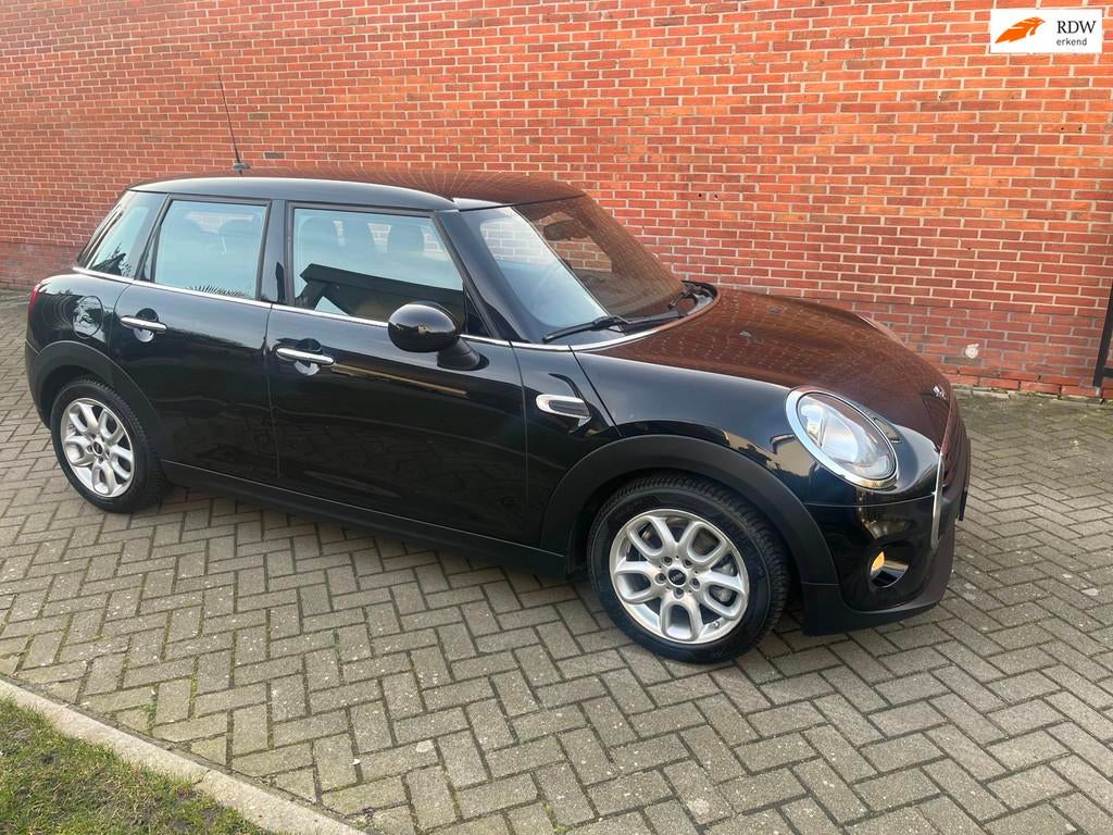 Mini Mini 1.5 One D Pepper Business Airco Cruise Stoelverw, Voorwielaandrijving, Gebruikt, Euro 6, 95 pk