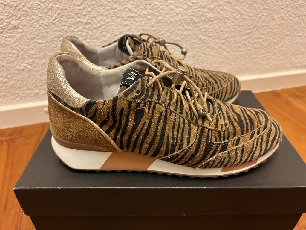 VIA VAI Giulia Zebra Alce Sneakers Maat 37, Kleding | Dames, Schoenen, Bruin, Ophalen of Verzenden, Sneakers of Gympen, Zo goed als nieuw