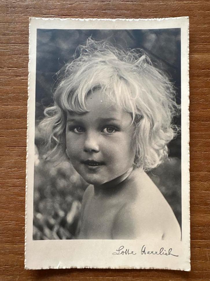 Oude Ansichtkaart Lotte Herrlich Kinderköpfe, Verzamelen, Ansichtkaarten | Nederland, Gelopen, Limburg, 1920 tot 1940, Ophalen of Verzenden
