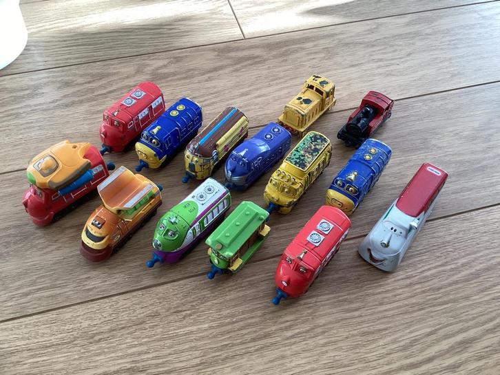 11 chuggington treintjes + 3 andere, Kinderen en Baby's, Speelgoed | Speelgoedvoertuigen, Gebruikt, Ophalen