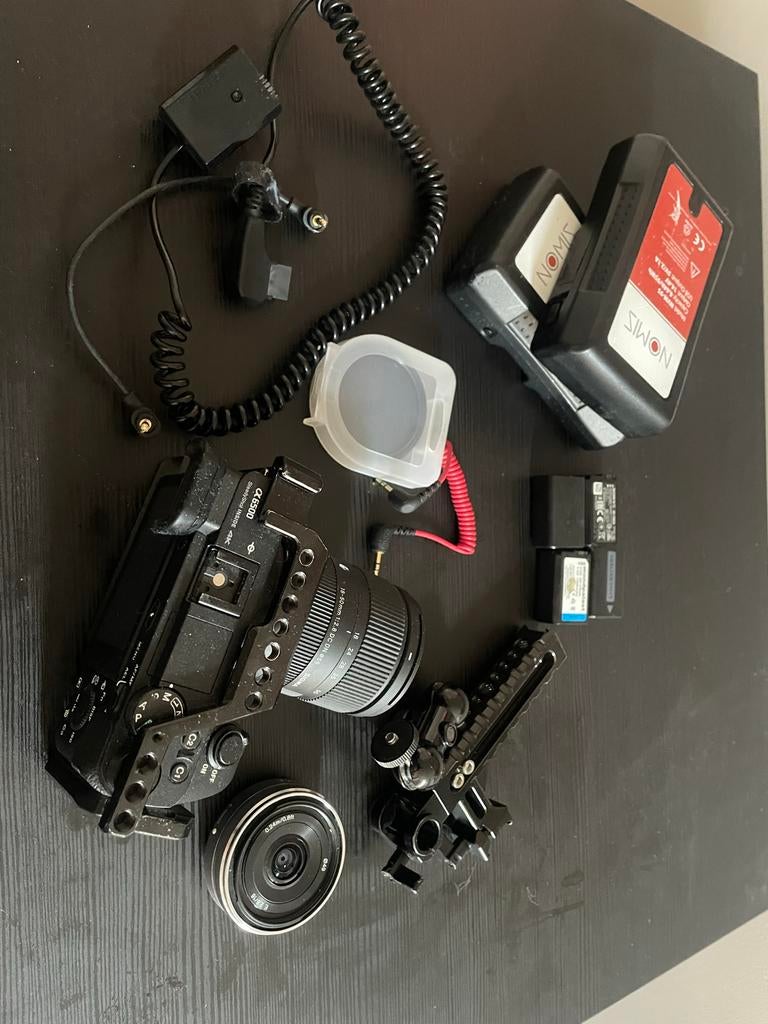 Sony a6500 + Sigma 18-50mm met accesoires, Ophalen, Spiegelreflex, Zo goed als nieuw, 4 t/m 7 keer