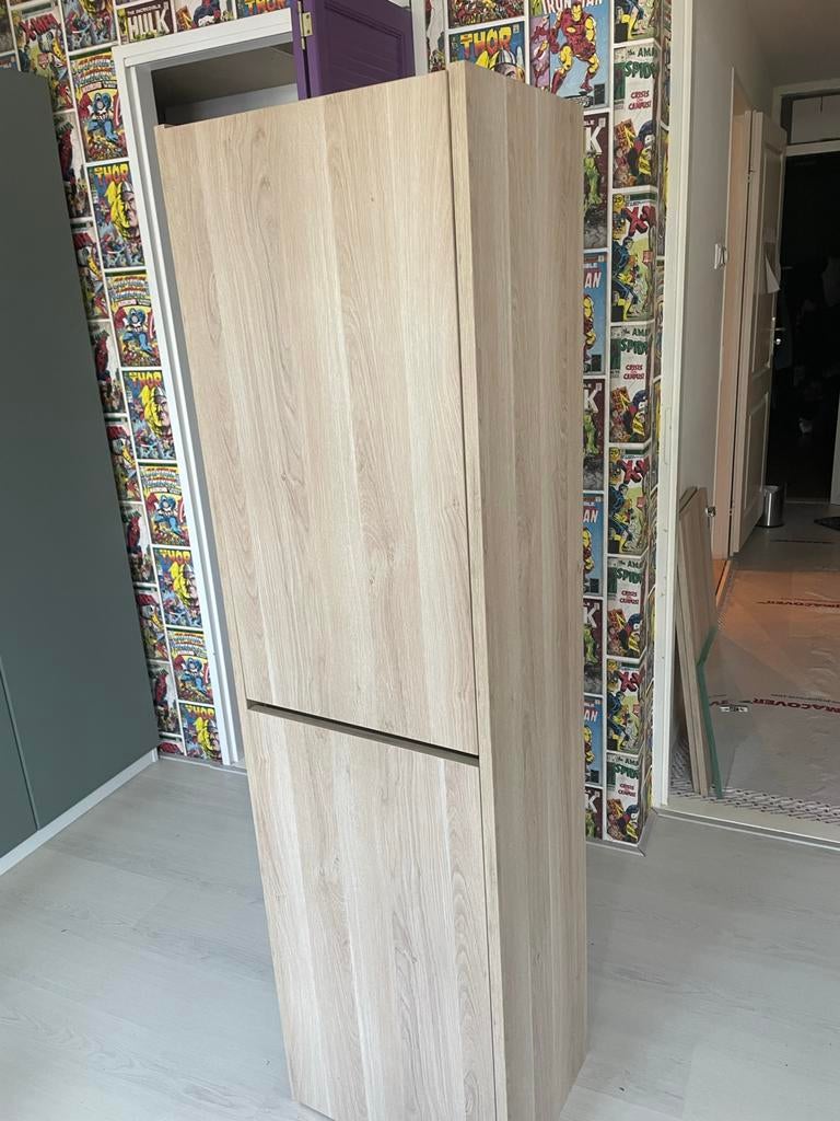 Nieuw Thebalux Beat 45 kolom badkamerkast  urban Oak, Huis en Inrichting, Badkamer | Badkamermeubels, (Half)hoge kast, Minder dan 50 cm