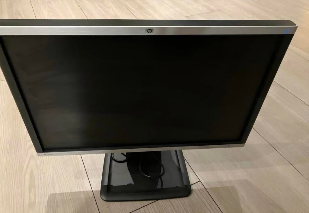 HP Compaq LA2405x 24 inch, DVI, In hoogte verstelbaar, Full HD, Ophalen of Verzenden